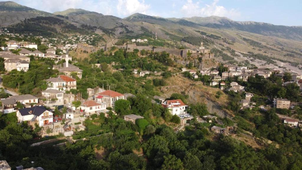 Bixhaku Guest house Gjirokaster