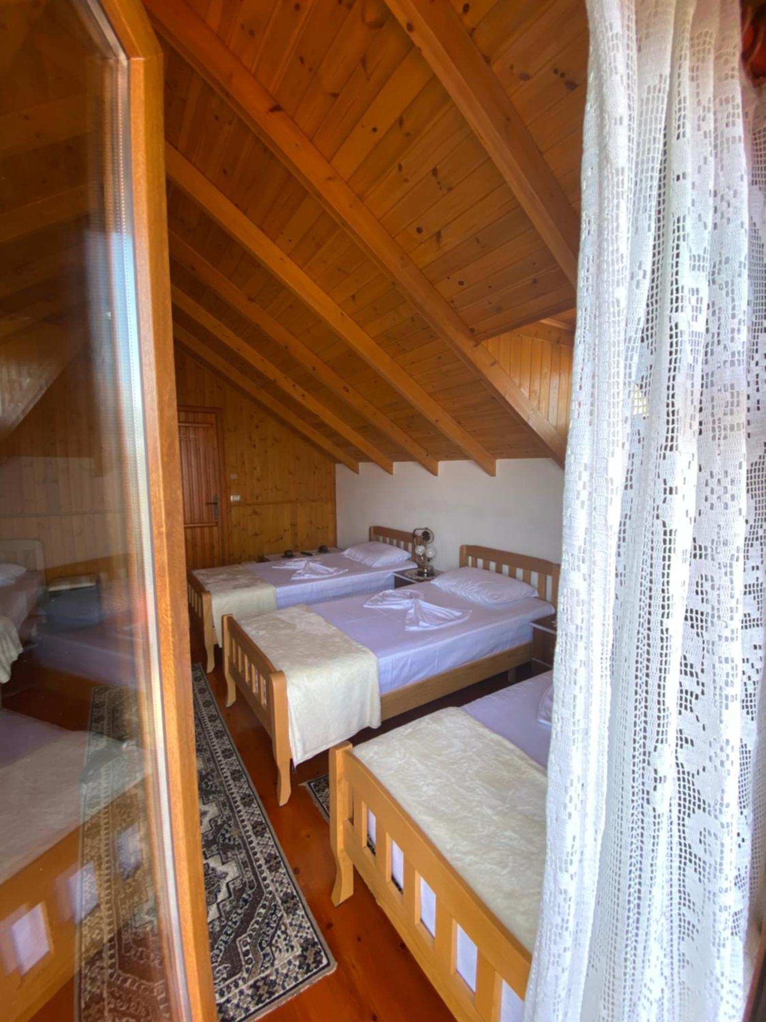 Bixhaku * Gjirokaster