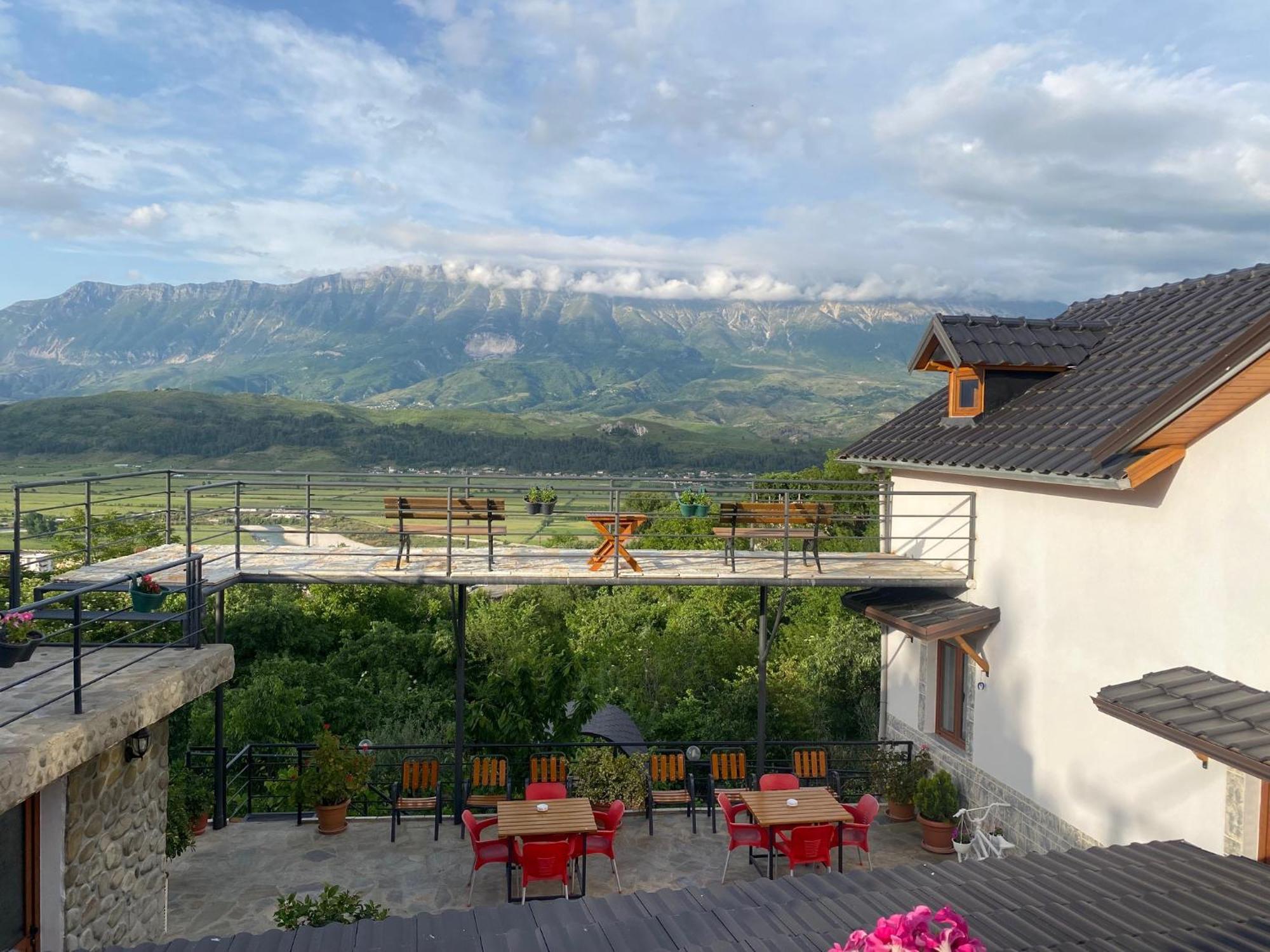 Guest house Bixhaku Gjirokaster