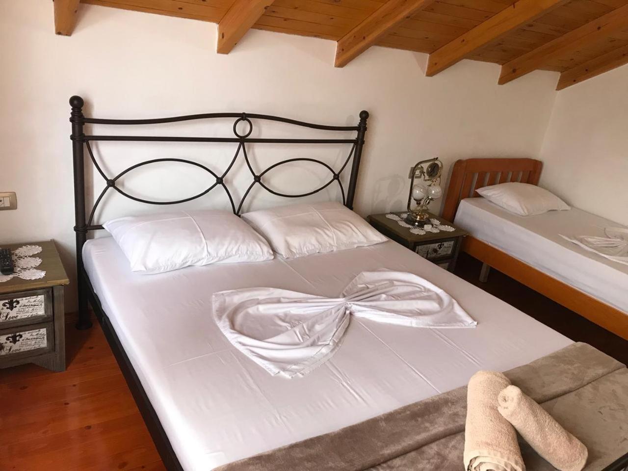 Bixhaku Guest house Gjirokaster
