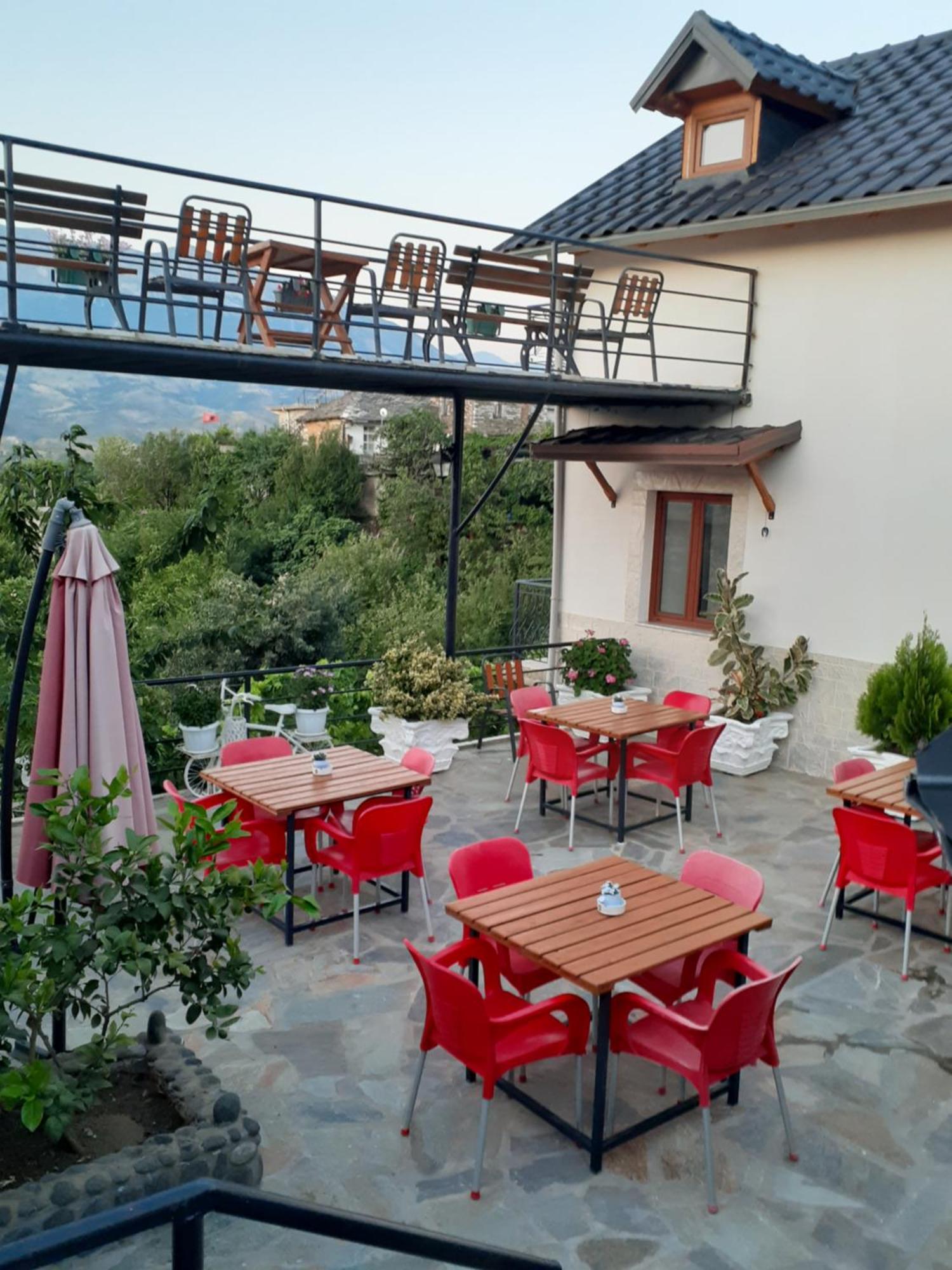 Guest house Bixhaku Gjirokaster